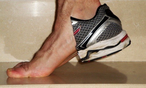 Qué efecto tiene el Drop de la zapatilla sobre el pie?