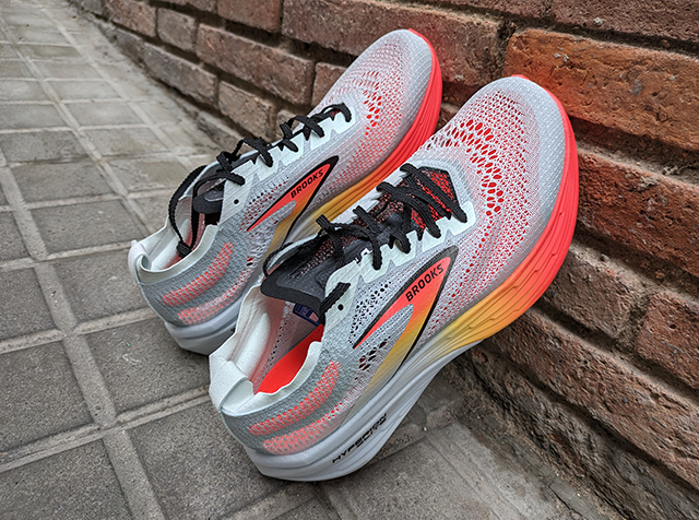 review Brooks Hyperion Elite 4