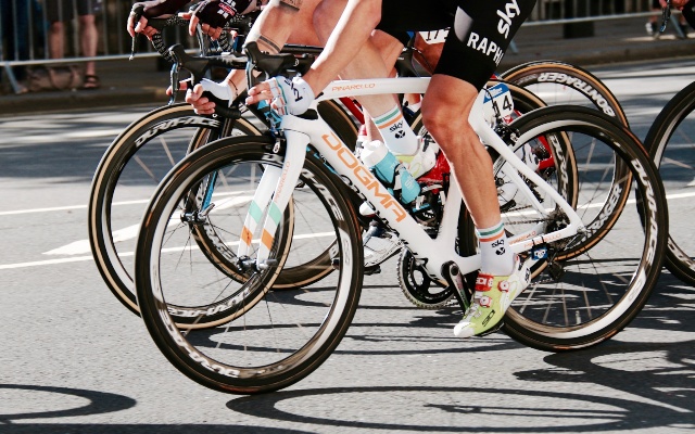 Librería medio litro Genuino Ejercicios para mejorar la fuerza de piernas en el ciclismo - BICIO