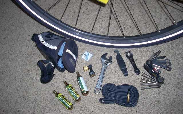 5 opciones para llevar las herramientas en la bicicleta - BICIO