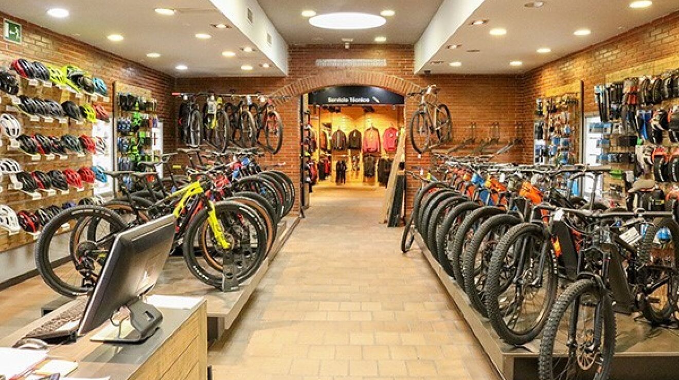 Comprar bicicleta en una tienda