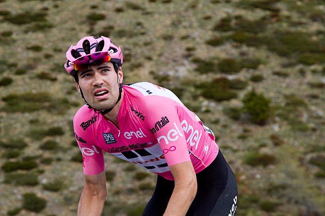 Tom Dumoulin mochilero Giro d'Italia se retira