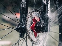 La limpieza de los frenos de disco es importante para mejorar la durabilidad de los componentes de la bicicleta