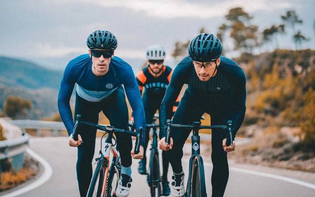 5 chaquetas de ciclismo para combatir climas fríos