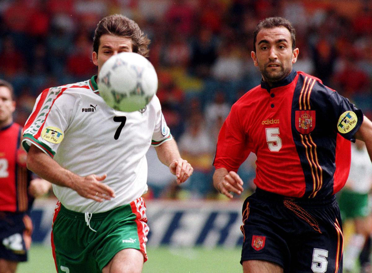 Abelardo durante un partido de la selección española en la Eurocopa de 1996. / REUTERS