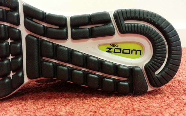 atravesar sonrojo pulmón Nike Air Zoom Vomero 12 | Análisis, mejor Precio y Opiniones