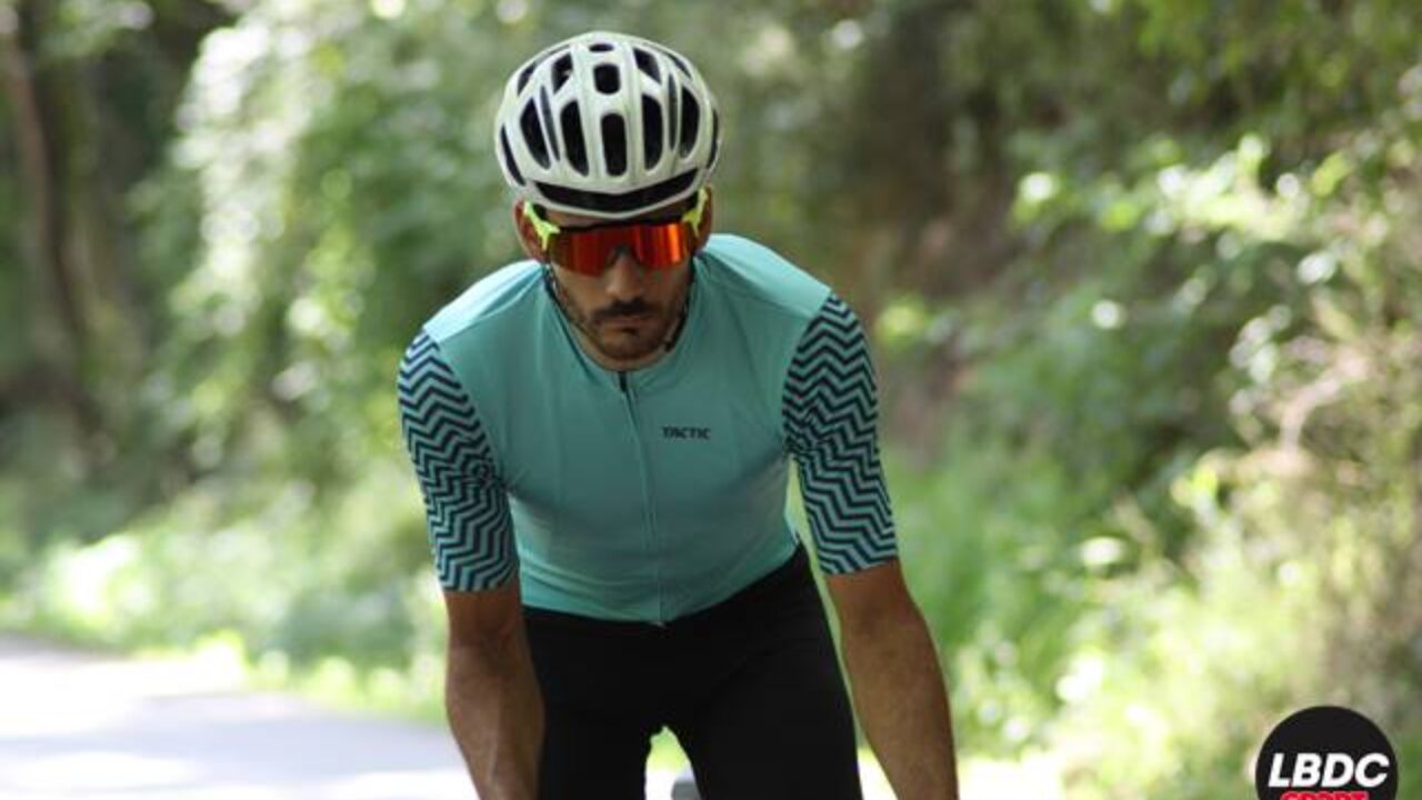 Ropa de ciclismo para hombre y mujer: tendencias en maillots, cullotes y  calcetines en 2019