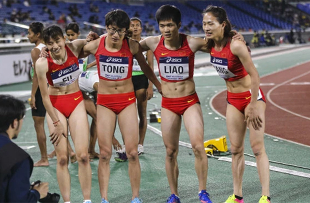La foto de la discordia de las atletas chinas