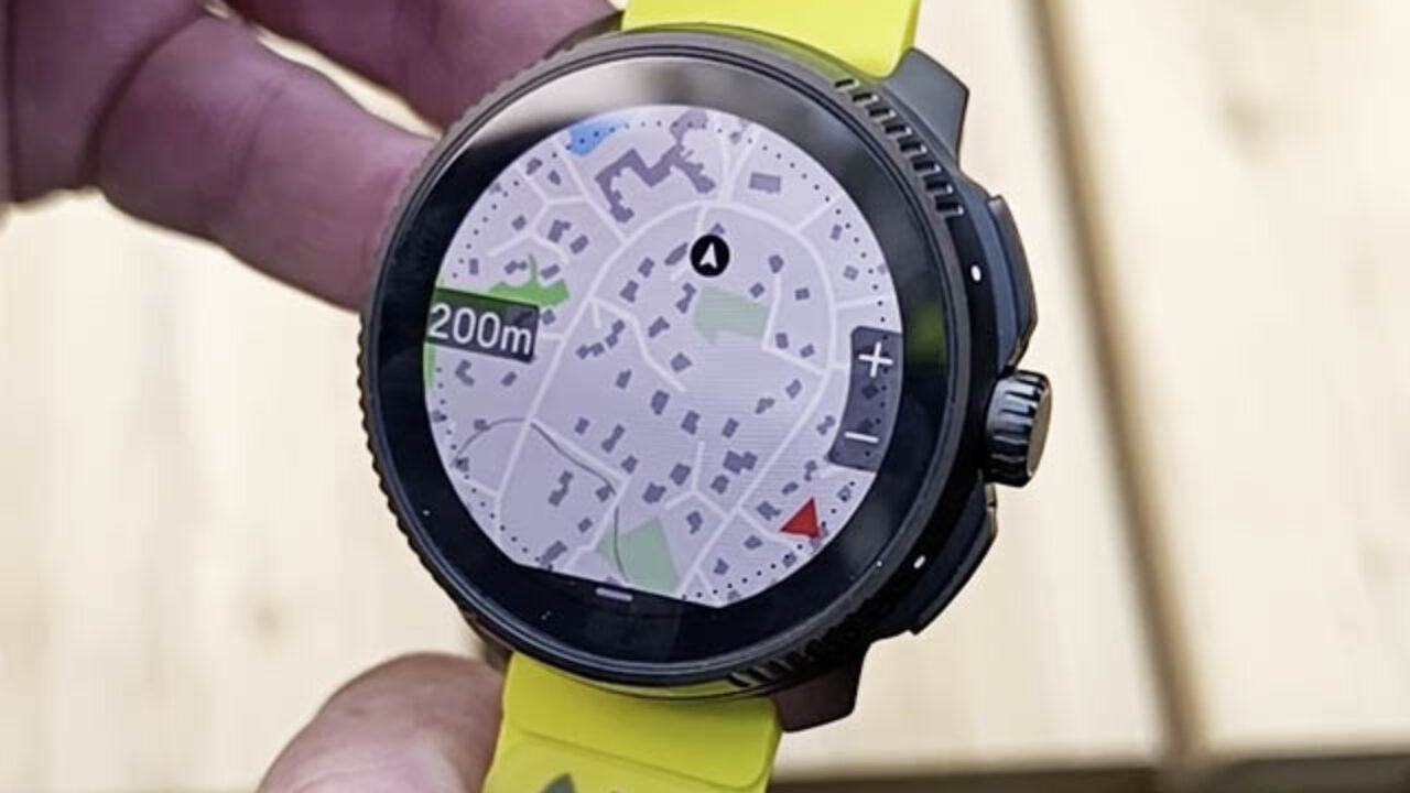 Reloj para correr Forerunner 55 de Garmin con GPS y entrenamientos diarios  sugeridos, hasta 2 semanas de duración de la batería, color negro